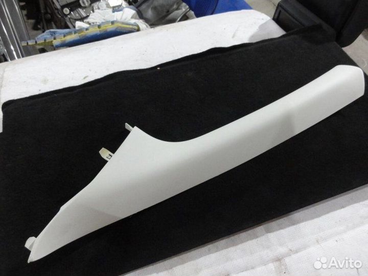 Обшивка стойки левая Ford Focus 3 седан duratec