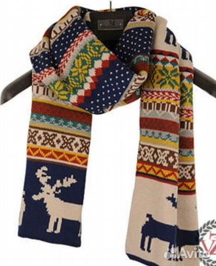Новогодний шарф с оленями