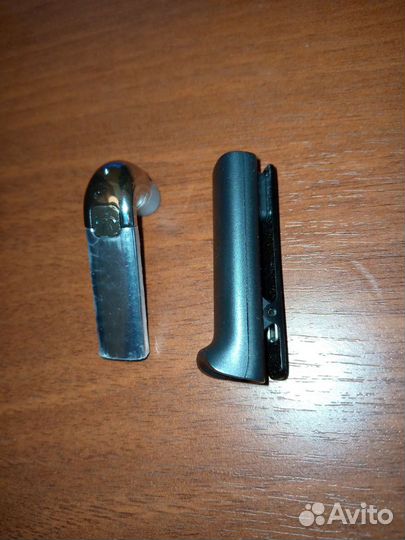 Гарнитура блютуз