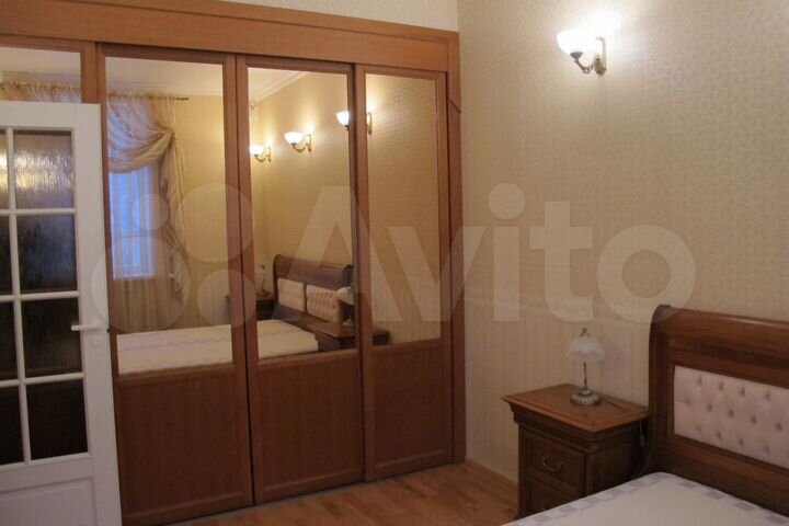 2-к. квартира, 52 м², 3/3 эт.