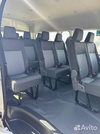 Toyota Hiace 2025 13 seater из ОАЭ