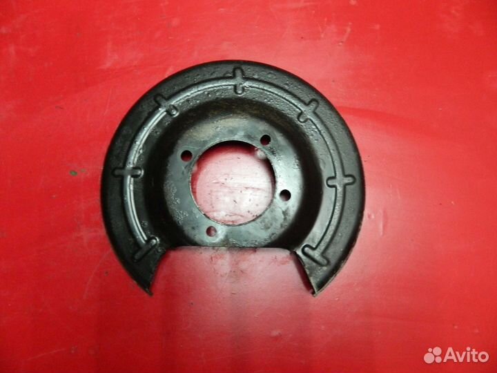 Пыльник тормозного диска 13408177 Opel Astra J P10