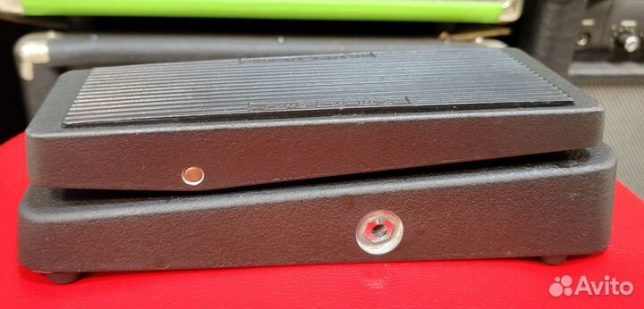 Педаль эффектов Dunlop cry baby Classic GCB95F