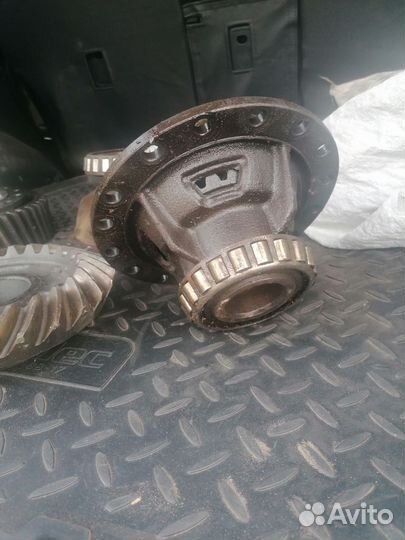 Продам шестерни дифференциала с чашками