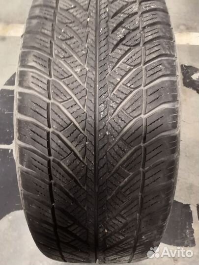 Goodyear UltraGrip Performance 245/45 R18 100V