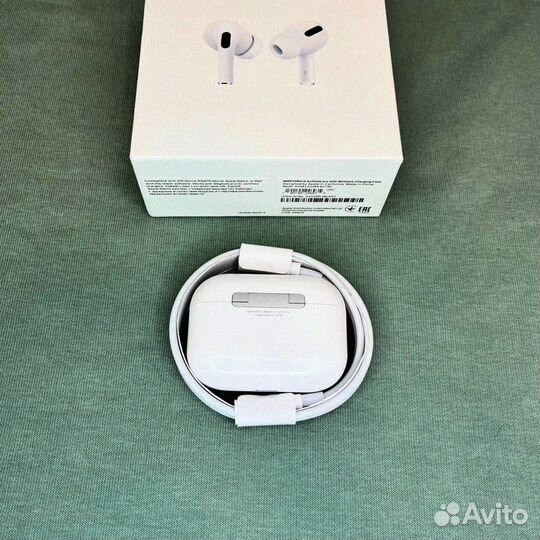 AirPods Pro 2: Звук, который объединяет