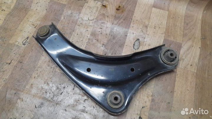 Рычаг передний левый Nissan Juke 1.6 вариатор 2WD
