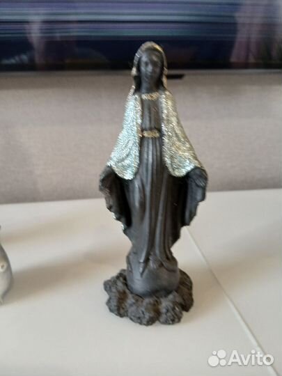 Фарфоровые статуэтки