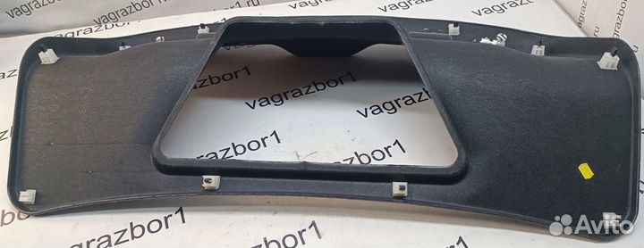 Обшивка крышки багажника Audi A8 (D3) II 2-й рестайлинг (2007–2010)