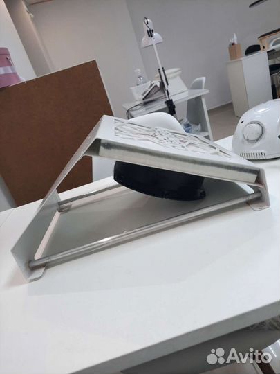 Пылесос для маникюра dust free