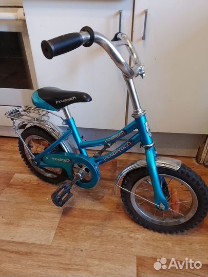 Велосипед с колесами 12 дюймов
