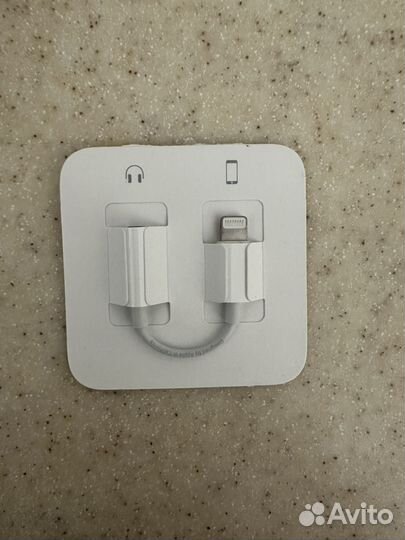 Переходник для наушников Apple на Jack 3.5 (AUX)