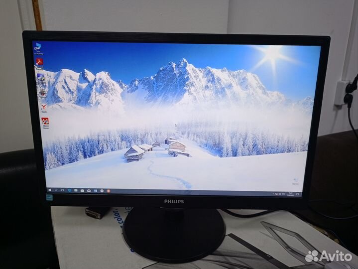 Монитор Philips