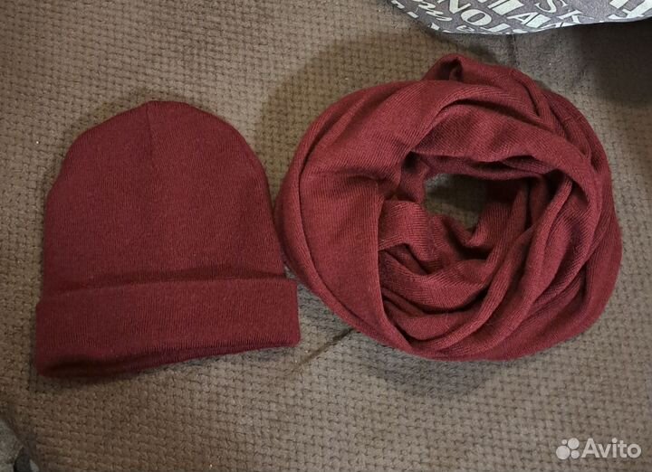 Комплект шапка и снуд женский