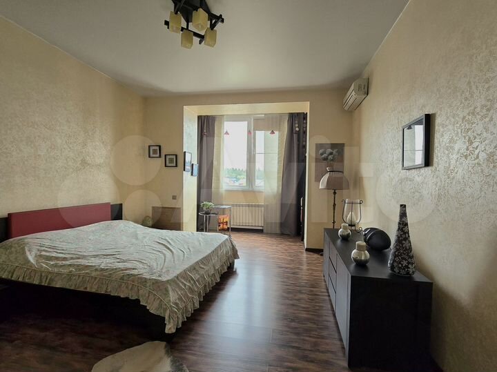 3-к. квартира, 106 м², 3/6 эт.