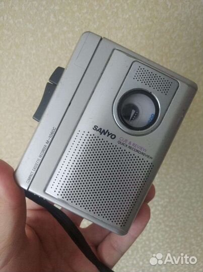 Диктофон кассетный Sanyo