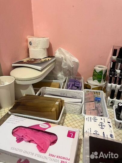 Все для маникюра, от гелей до пилок