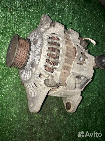 Генератор EJ25D Subaru Legacy BG9 23700AA350