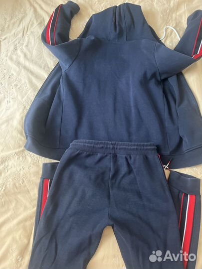 Спортивный костюм для мальчика 134-140