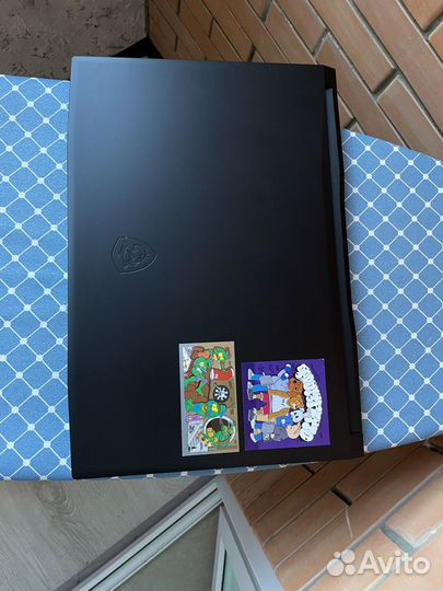 Игровой ноутбук MSI Katana GF76