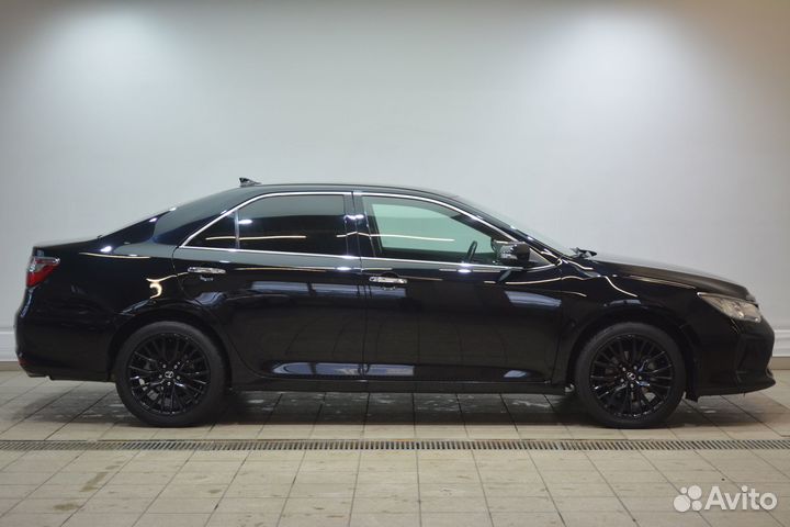 Toyota Camry, 2017