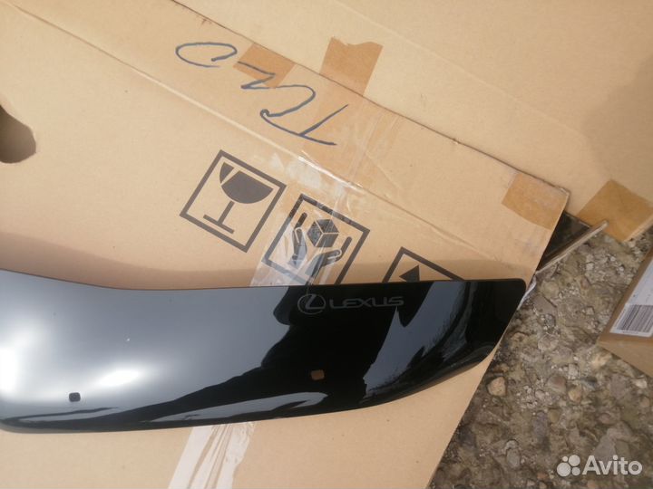 Новый оригинальный дефлектор lexus UX 2018-2023