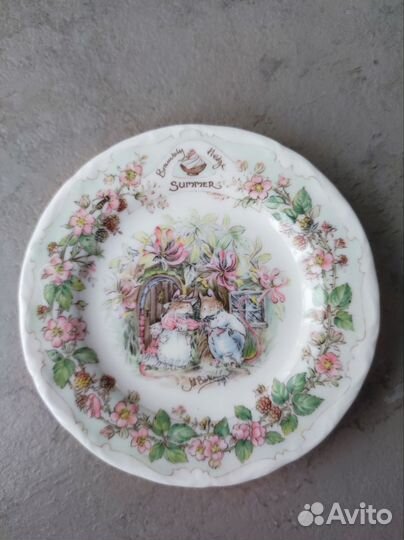 Тарелки ежевичная поляна