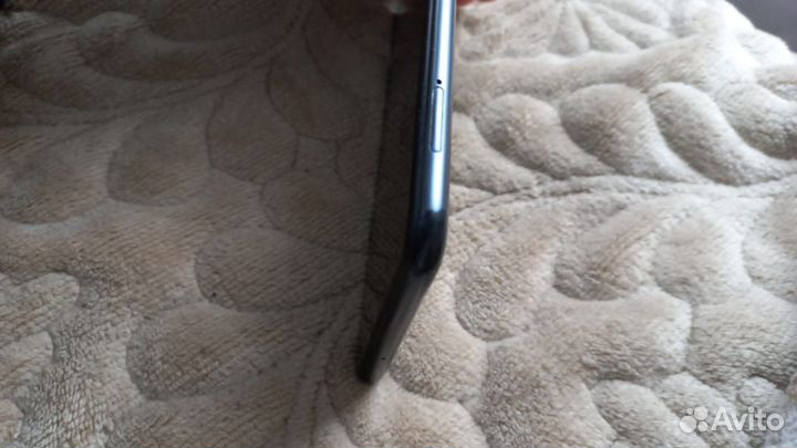 Samsung Galaxy A10, 4/32 ГБ