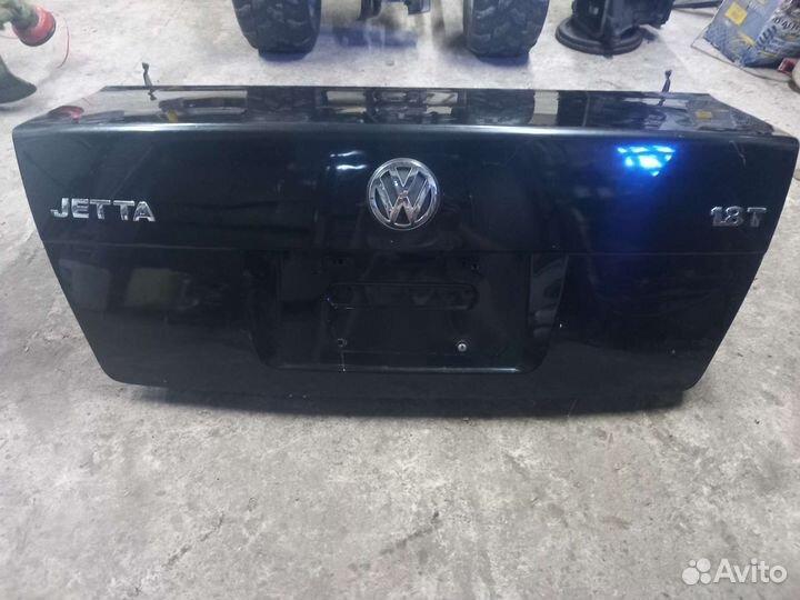 Крышка багажника volkswagen jetta