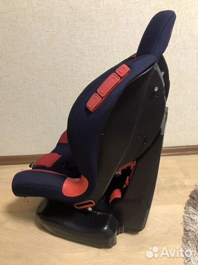 Автокресло Lucky Baby (с положением полулежа)