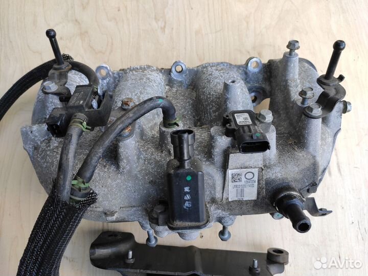 Коллектор впускной A20NFT Opel Astra J Insignia