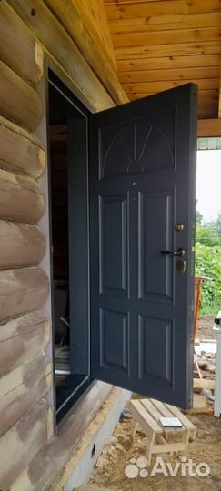 Входные деревянные двери