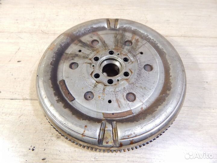 Маховик VW Tiguan 2.0 CBA Полный привод (135 зуба)