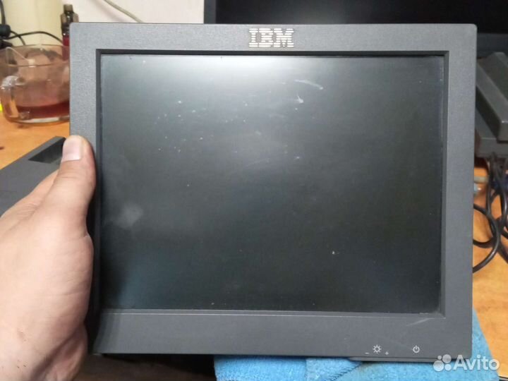 Монитор IBM 10