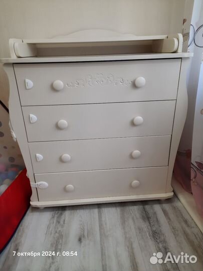 Кровать детская + комод с пеленальным столиком