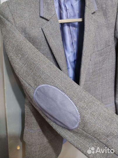 Школьный костюм для мальчика серый 134