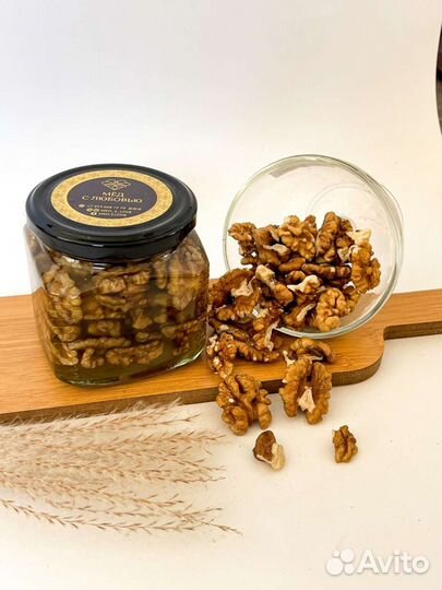 Мед с грецким орехом