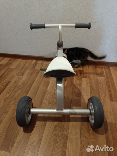 Трехколесный велосипед