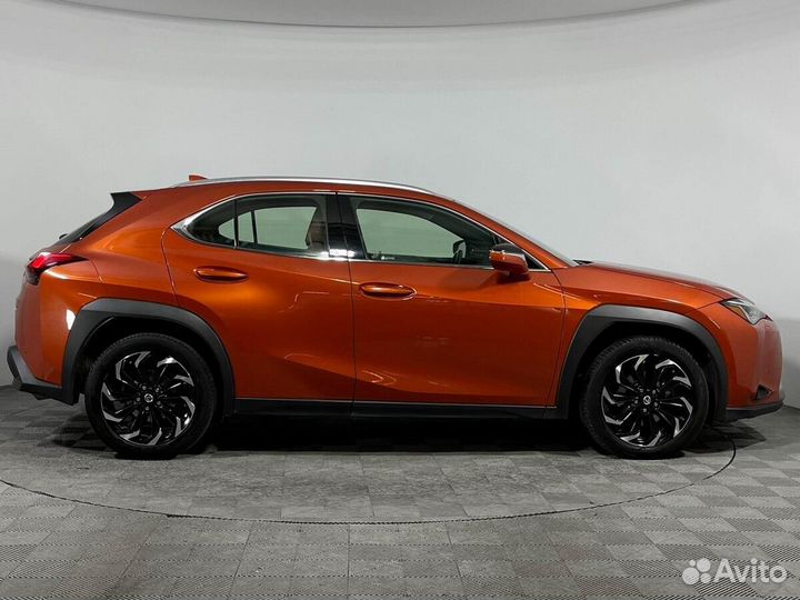 Lexus UX 2.0 CVT, 2019, 79 078 км