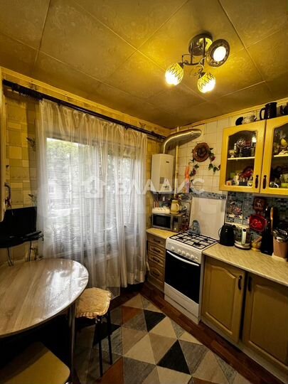 3-к. квартира, 60 м², 2/5 эт.