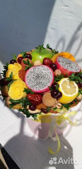 Букет из фруктов