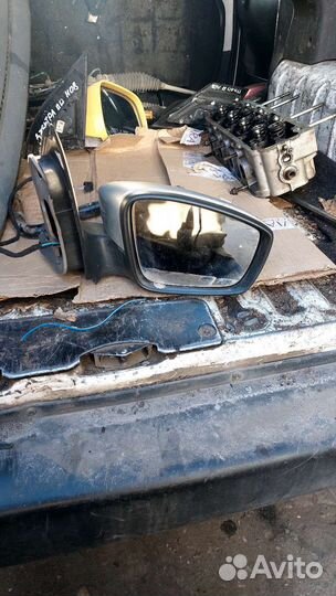 Зеркало правое.Volkswagen Polo 5.2012г