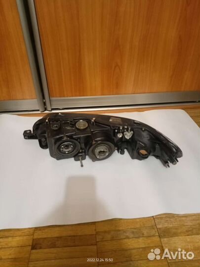 Фара Lexus GS300 147 R правая 81130-3A200