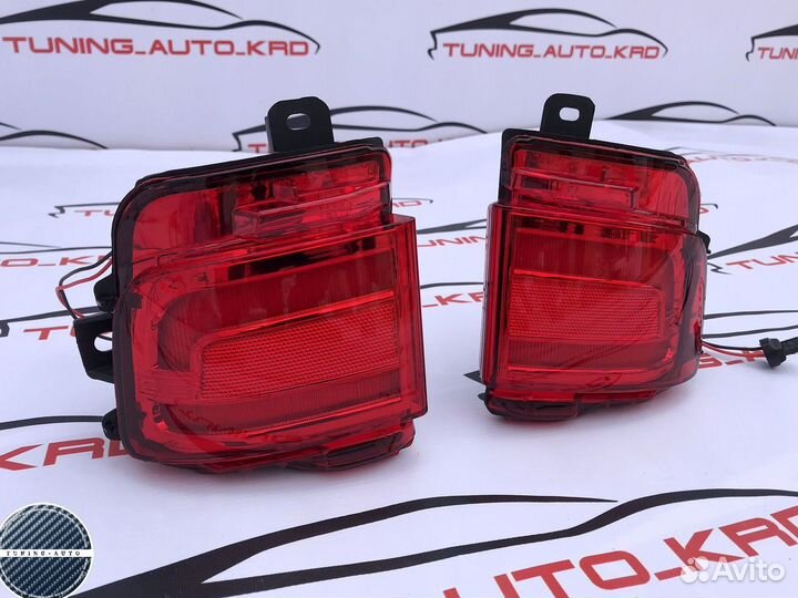 Катафоты в задний бампер Toyota LC 200