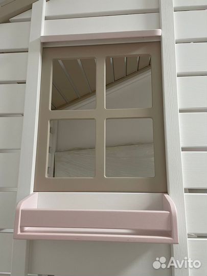 Детская кроватка- домик двухъярусная