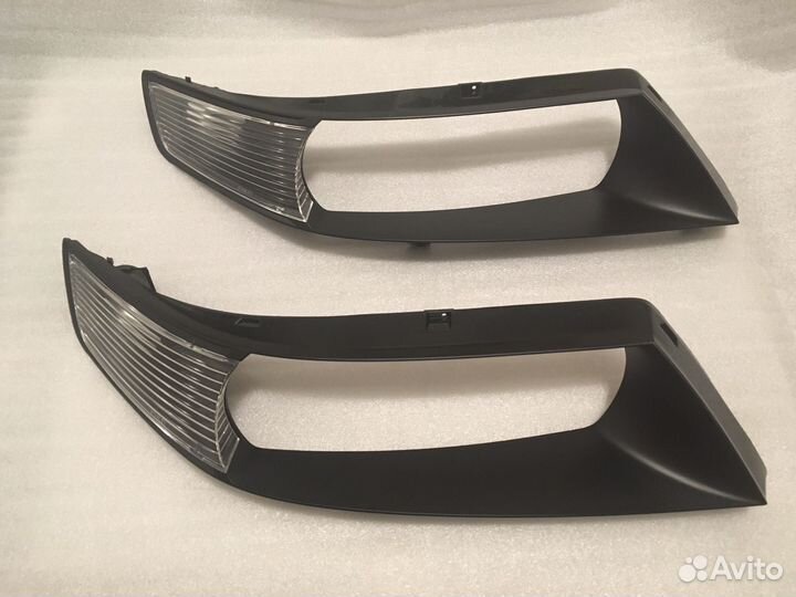 Детали от фары Honda Accord 7