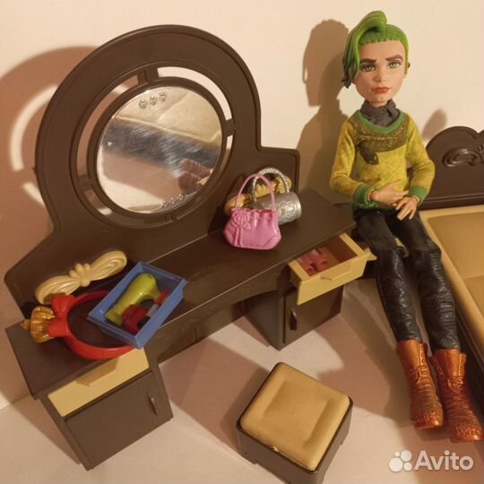 Набор кукольной мебели