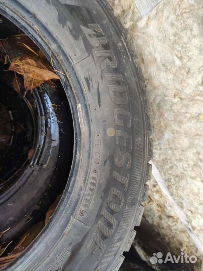 Bridgestone Blizzak DM-V2 235/60 R16