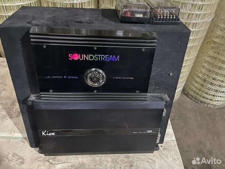 Сабвуфер и усилитель в автомобиль