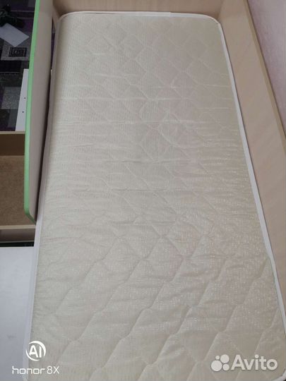 Детская кровать дельфин с матрасом